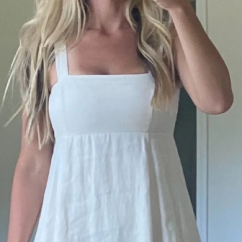 Abercrombie & Fitch Cream Maxi Dress